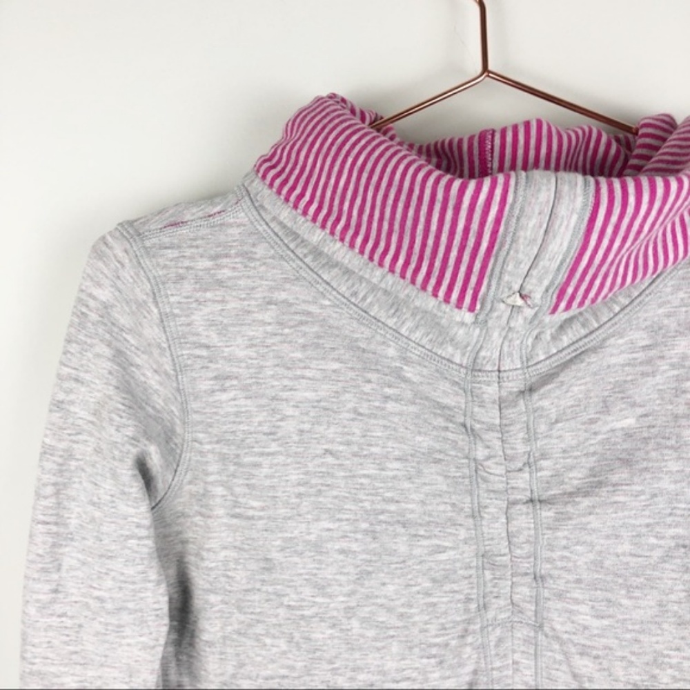 Lululemon In A Cinch Long Sleeve Sweatshirt - Picture 7 of 8